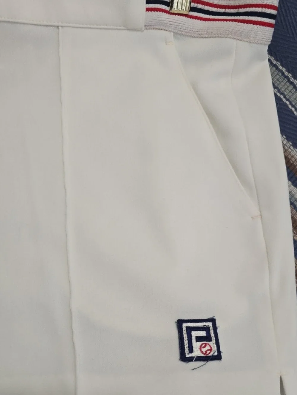 N/A clean white